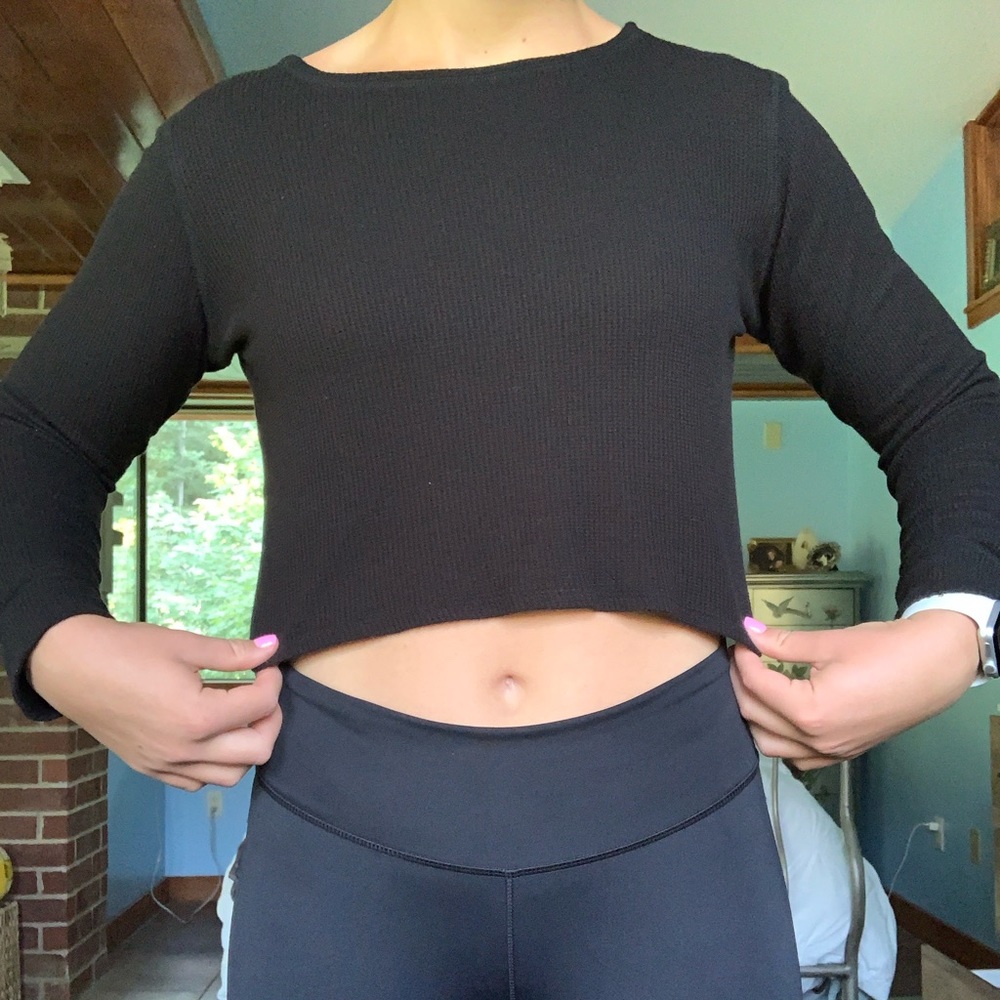 Lulus long sleeve crop top